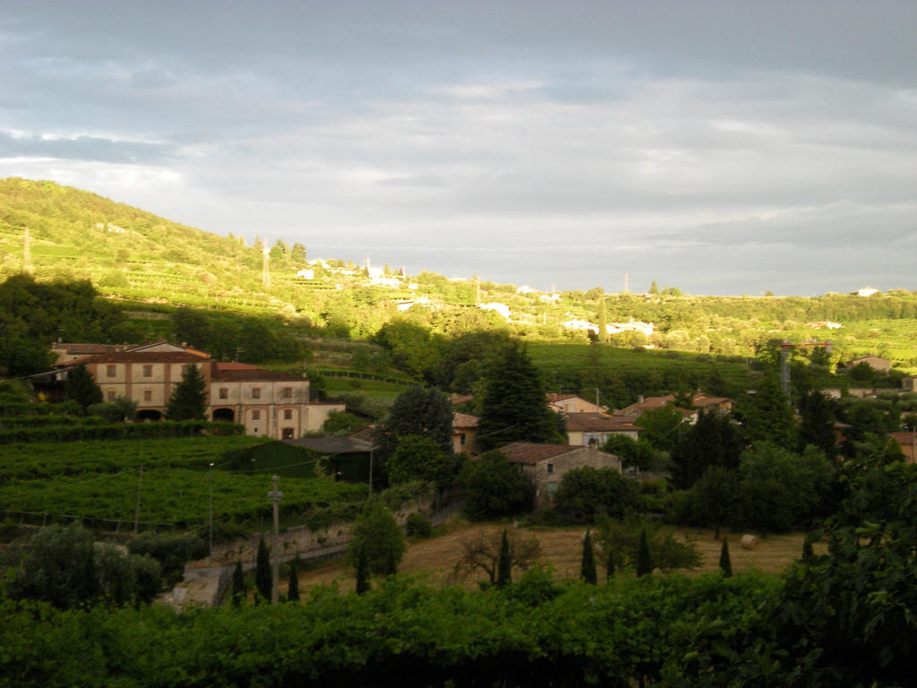 مبيت وإفطار Marano di Valpolicella La Bella Vigna الغرفة الصورة